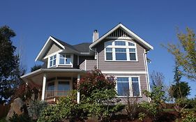 Eaglenest Manor Cowichan